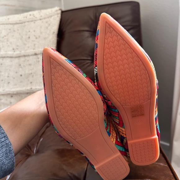New - multicolor beautiful flat shoes - Picture 5 of 5